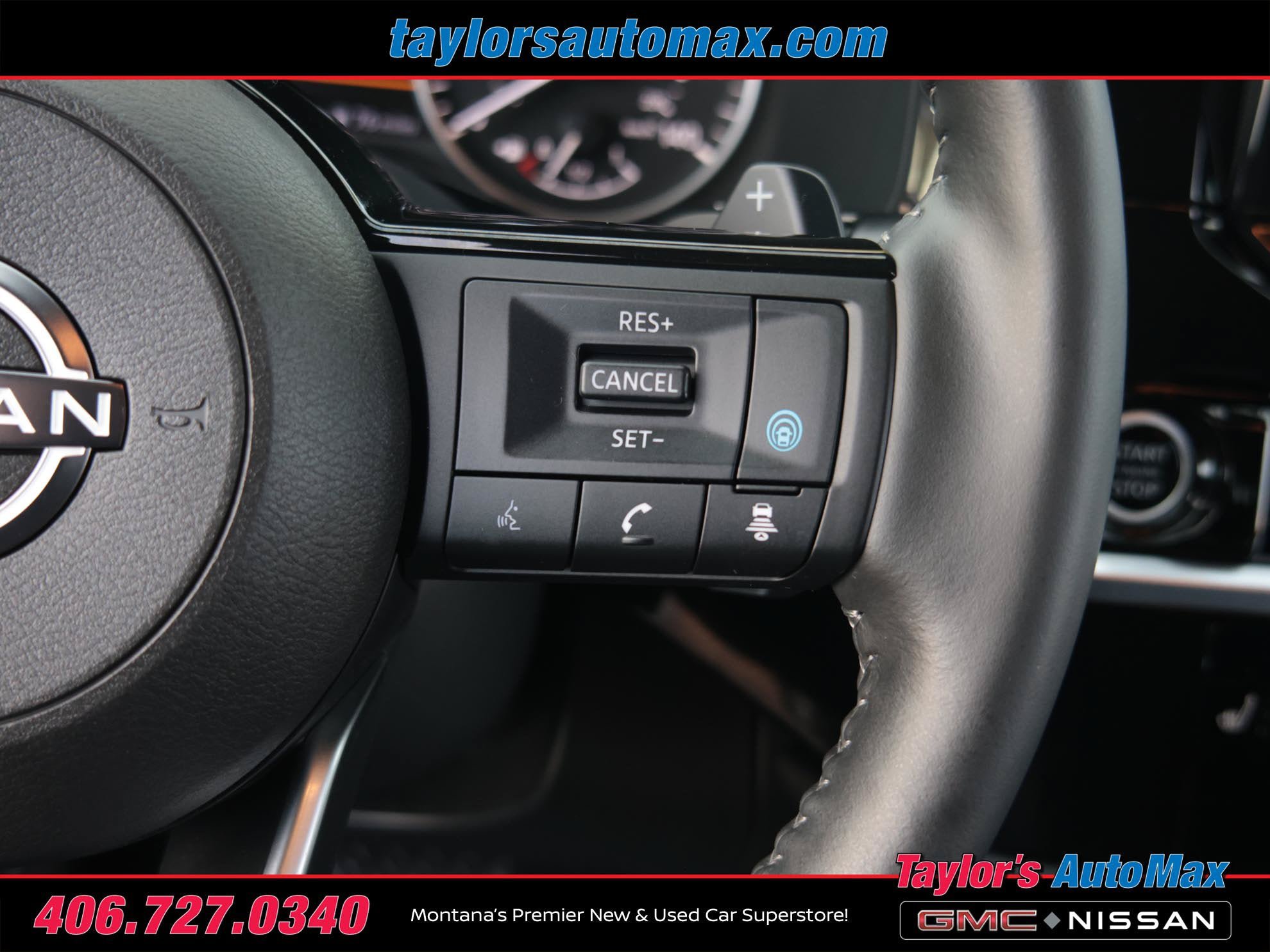Used 2023 Nissan Pathfinder SL w/ Black Appearance Package AWD/4WD image 31