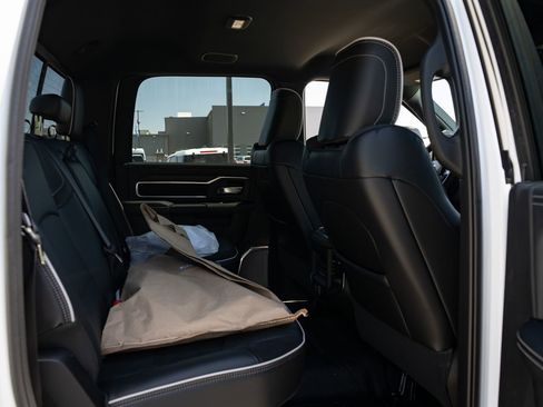 New 2026 RAM 4500 4x4 Crew Cab DRW w/ Laramie Trim Package image 19