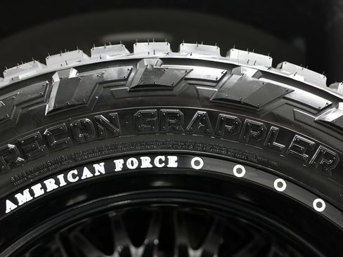 Used 2024 Ford F450 Platinum w/ FX4 Off-Road Package image 64