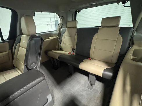 Used 2014 Nissan Armada Platinum w/ Platinum Reserve Package AWD/4WD image 37