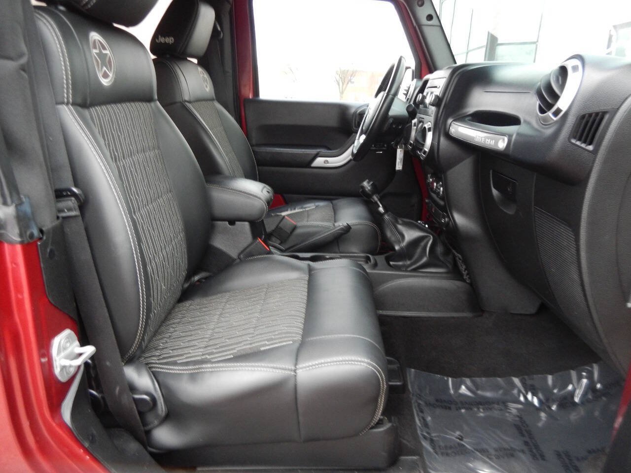 Used 2012 Jeep Wrangler Sport AWD/4WD image 30
