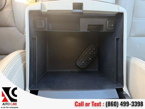 Used 2020 GMC Yukon XL Denali w/ Open Road Package image 29