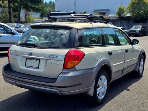 Used 2005 Subaru Outback 2.5i AWD/4WD image 8