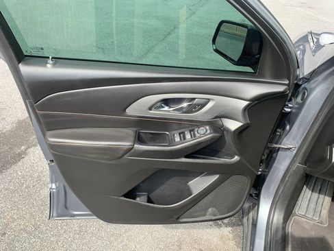 Used 2020 Chevrolet Traverse LS AWD/4WD image 8