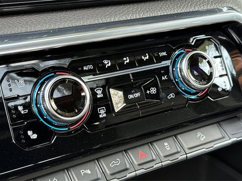 New 2026 GMC Sierra 3500 Denali w/ Denali Reserve Package image 24