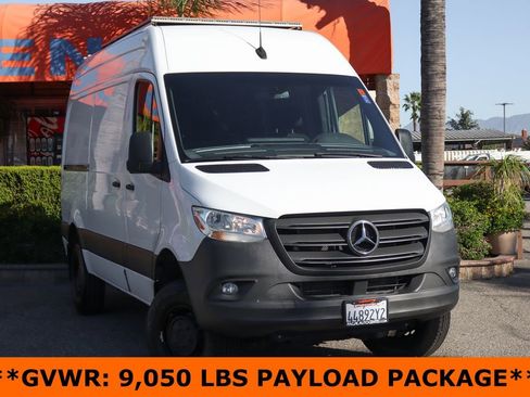 Used 2019 Mercedes-Benz Sprinter 2500 image 2