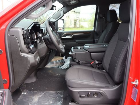 New 2026 Chevrolet Silverado 3500 LT AWD/4WD image 4