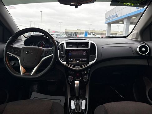 Used 2020 Chevrolet Sonic LT w/ Convenience Package image 15