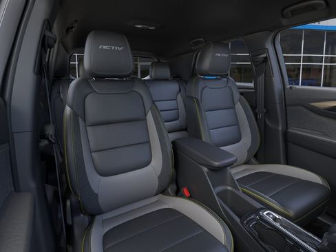 New 2026 Chevrolet TrailBlazer ACTIV AWD/4WD image 16