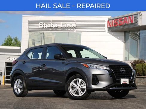 Certified 2025 Nissan Kicks Play S FWD image 1