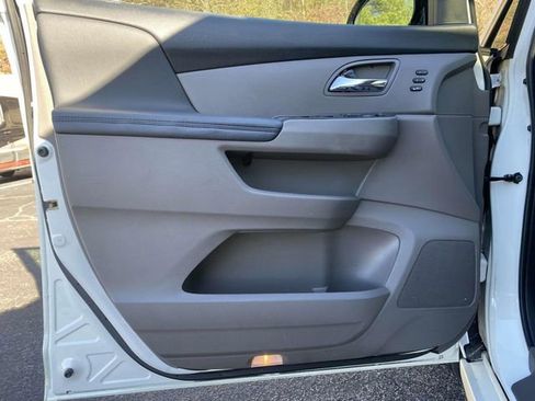 Used 2017 Honda Odyssey Touring image 23