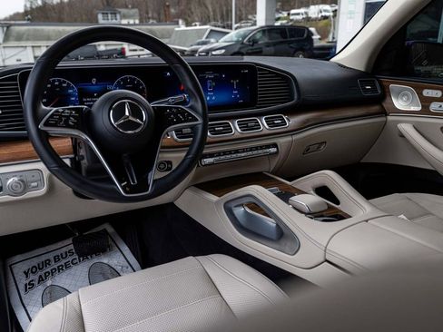 Used 2024 Mercedes-Benz GLE 450 4MATIC image 18