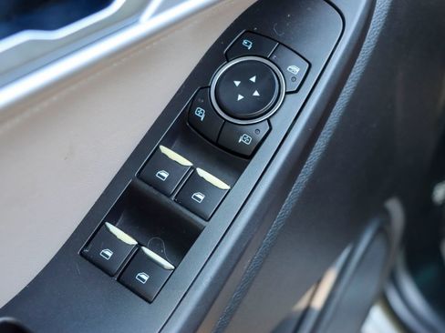 Used 2020 Ford Explorer Limited RWD image 13