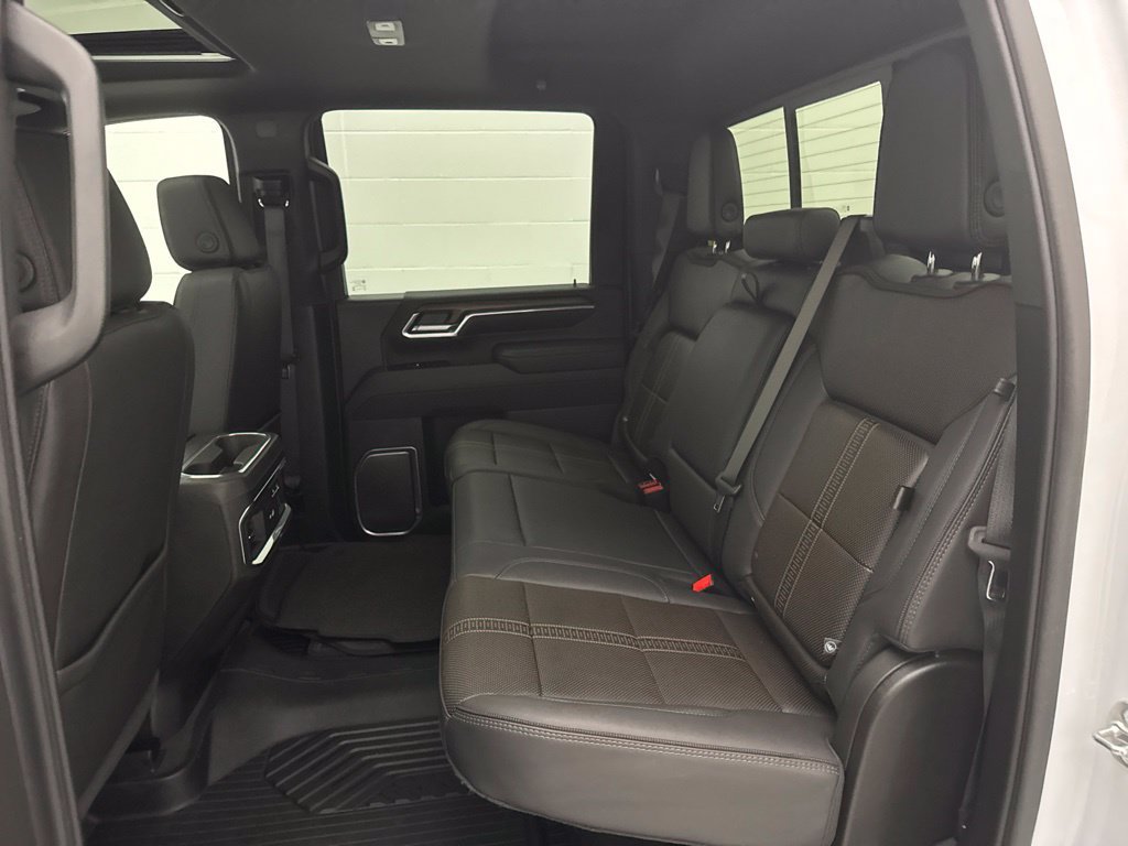 Used 2025 Chevrolet Silverado 3500 High Country w/ High Country Premium Package AWD/4WD image 58