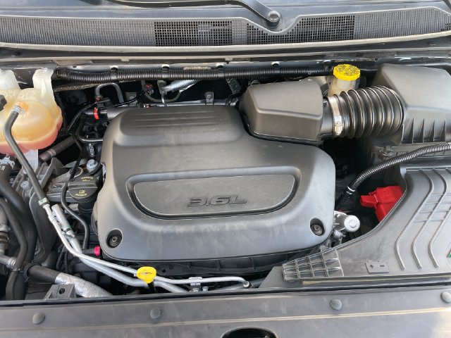 Used 2021 Chrysler Pacifica Touring-L FWD image 31
