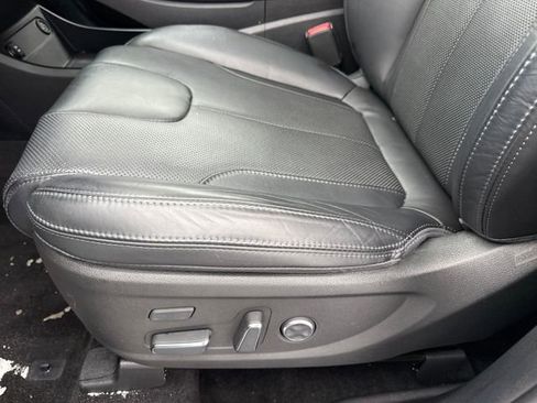 Used 2023 Hyundai Santa Fe Calligraphy image 12