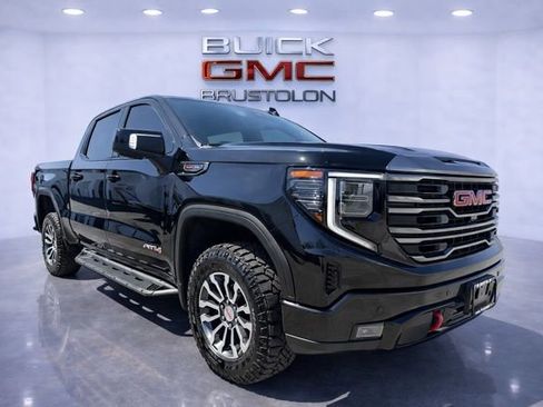Used 2022 GMC Sierra 1500 AT4 w/ AT4 Premium Package image 2