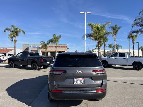 Used 2025 Jeep Grand Cherokee L Laredo w/ Luxury Tech Group I image 7