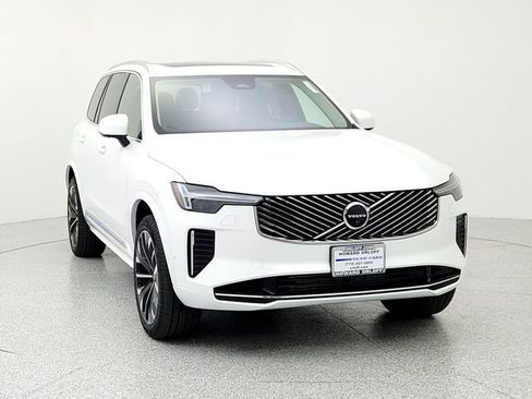 New 2025 Volvo XC90 T8 Plus w/ Protection Package Premier image 2