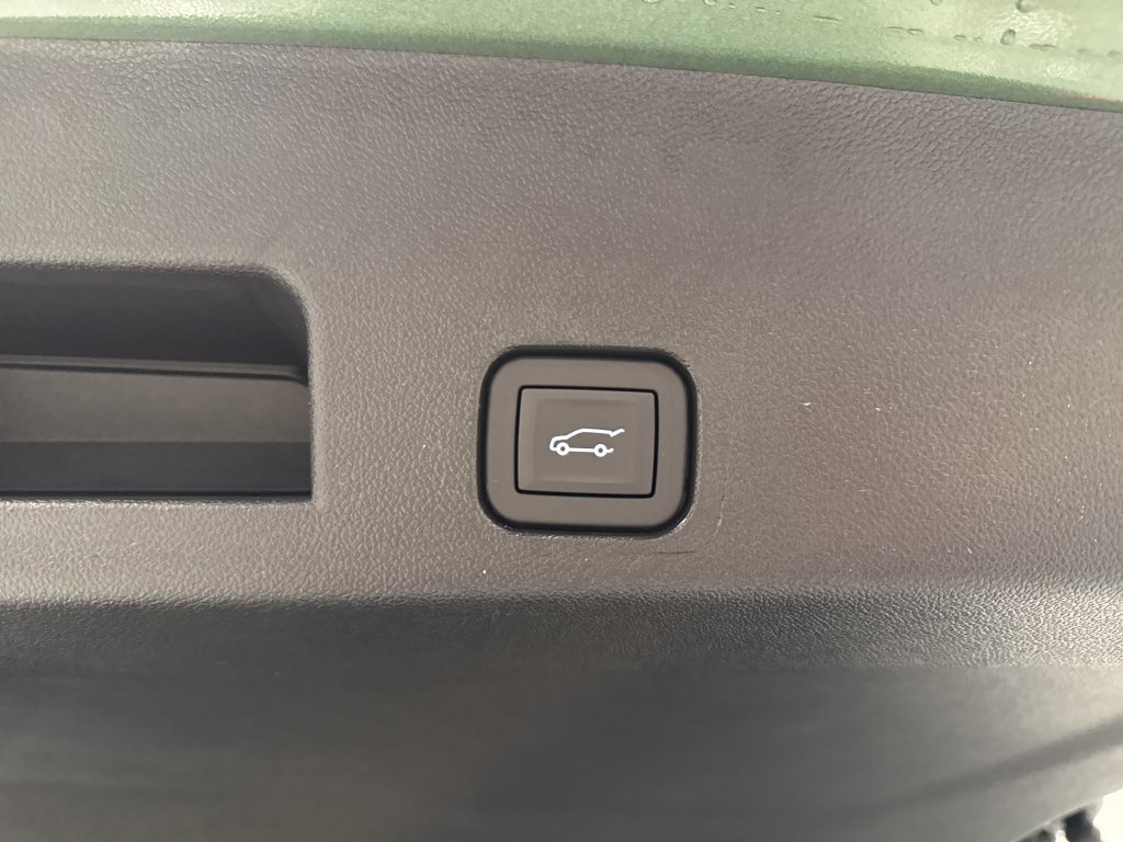 New 2027 Chevrolet Traverse RS AWD/4WD image 43