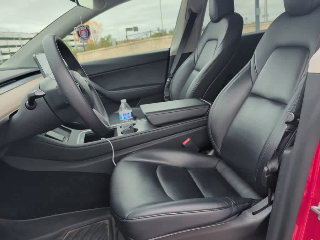 Used 2022 Tesla Model Y Performance AWD/4WD image 6