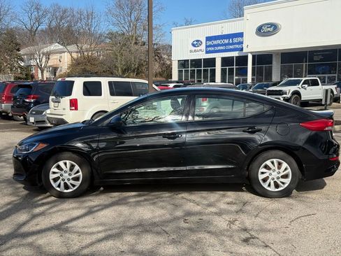 Used 2018 Hyundai Elantra SE w/ Cargo Package image 9