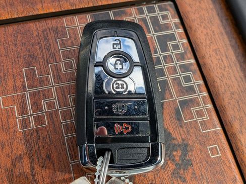 Used 2025 Lincoln Navigator L Black Label image 36