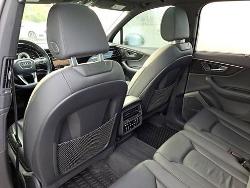 Used 2021 Audi Q7 3.0T Prestige image 23