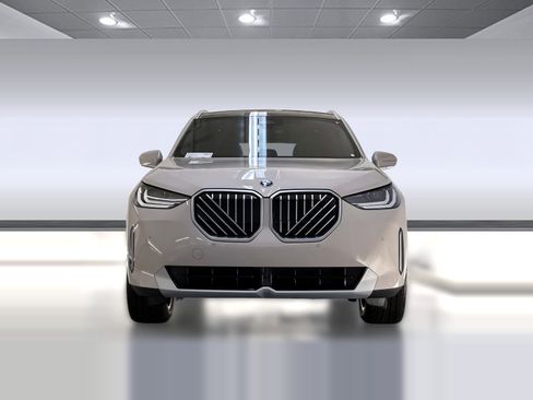 Used 2026 BMW X3 xDrive30 w/ Convenience Package image 5