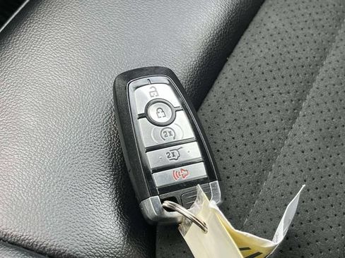 Used 2023 Ford Edge ST-Line AWD/4WD image 41