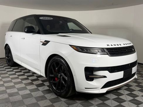 Used 2023 Land Rover Range Rover Sport SE Dynamic image 10