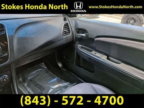 Used 2014 Chrysler 200 LX FWD image 21