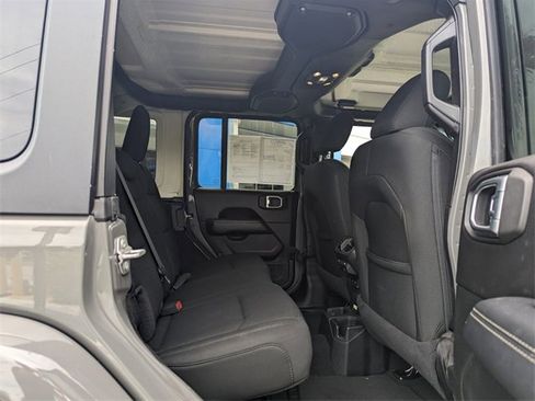 Used 2020 Jeep Wrangler Unlimited Sahara w/ Safety Group image 14