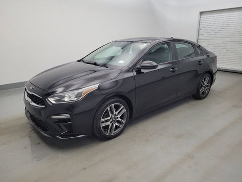 Used 2019 Kia Forte S w/ S Premium Package FWD image 2