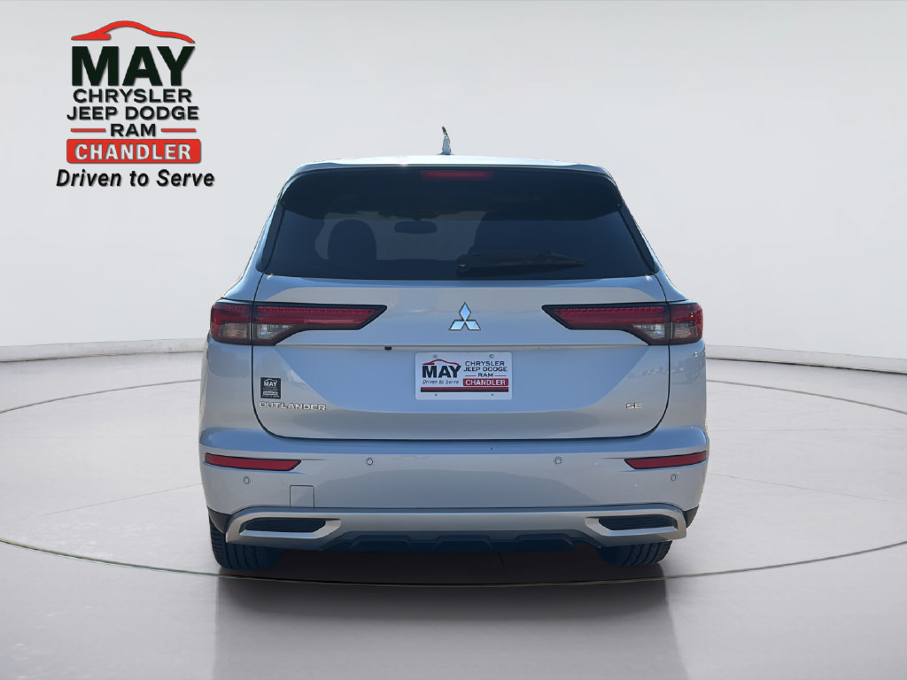 Used 2023 Mitsubishi Outlander SE FWD image 6