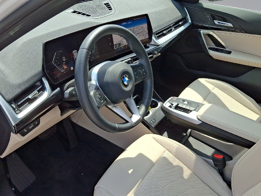 Used 2023 BMW X1 xDrive28i w/ Convenience Package AWD/4WD image 17