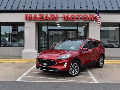 Used 2020 Ford Escape Titanium AWD/4WD image 2