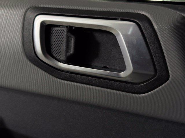 Used 2024 Ford Bronco Black Diamond AWD/4WD image 21