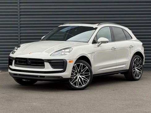 New 2026 Porsche Macan image 1