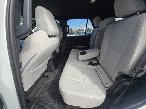 Certified 2025 Toyota 4Runner SR5 AWD/4WD image 16