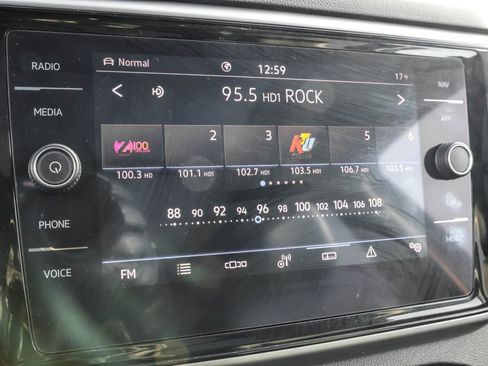 Used 2022 Volkswagen Atlas SEL image 25