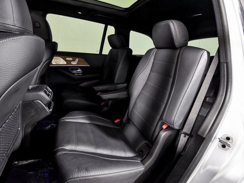 Certified 2024 Mercedes-Benz GLS 450 4MATIC image 6