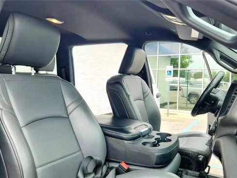 Used 2021 RAM 3500 Tradesman w/ Chrome Appearance Group AWD/4WD image 31
