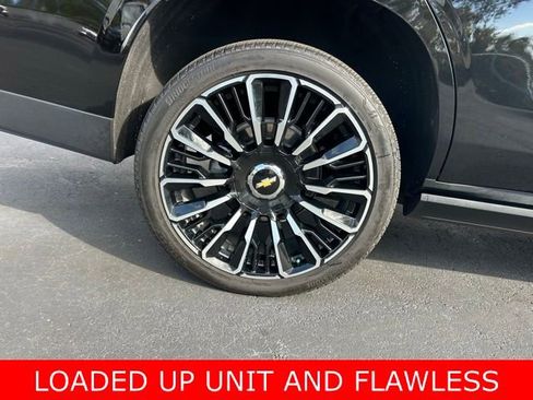 Used 2025 Chevrolet Tahoe High Country image 7