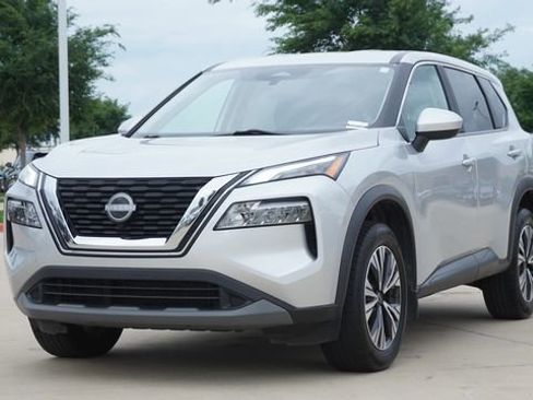 Used 2023 Nissan Rogue SV FWD image 3