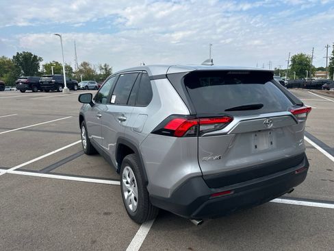 Used 2025 Toyota RAV4 LE AWD/4WD image 7