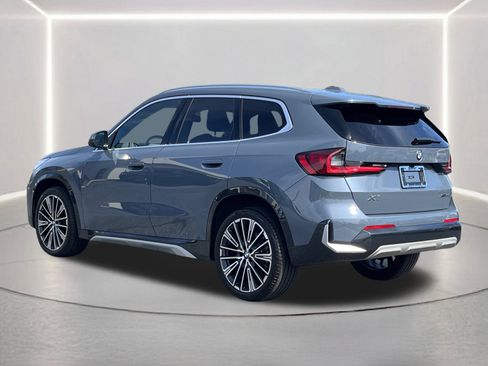 Used 2025 BMW X1 xDrive28i w/ Technology Package image 25