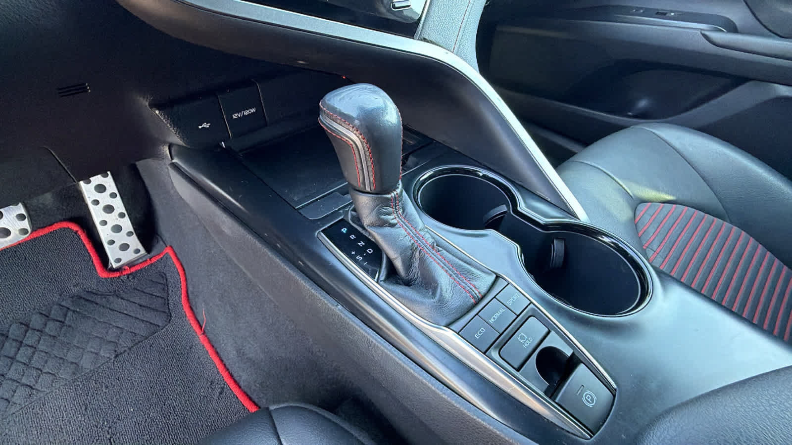 Used 2020 Toyota Camry TRD FWD image 13