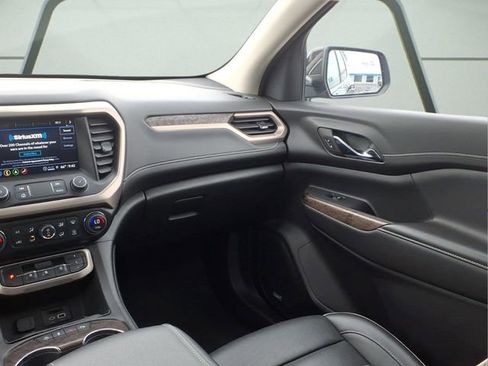 Used 2023 GMC Acadia Denali w/ Black Diamond Edition image 12