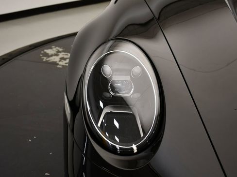 Used 2021 Porsche 911 Carrera image 14